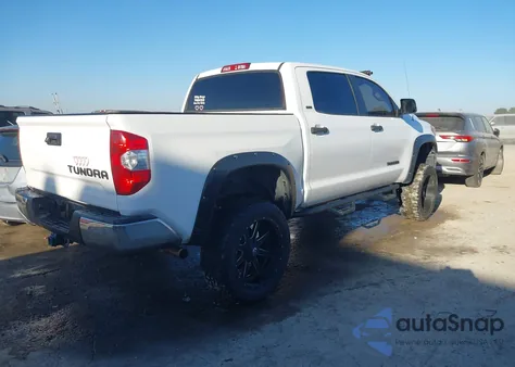 2015 Toyota Tundra Sr5 4.6L V8 z USA, uszkodzony, nr VIN 5TFEM5F17FX085006